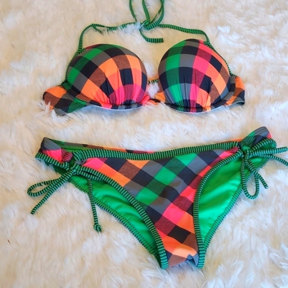 Arizona Jeans Co. Bikini set, bottoms L, top XL - Picture 2 of 8